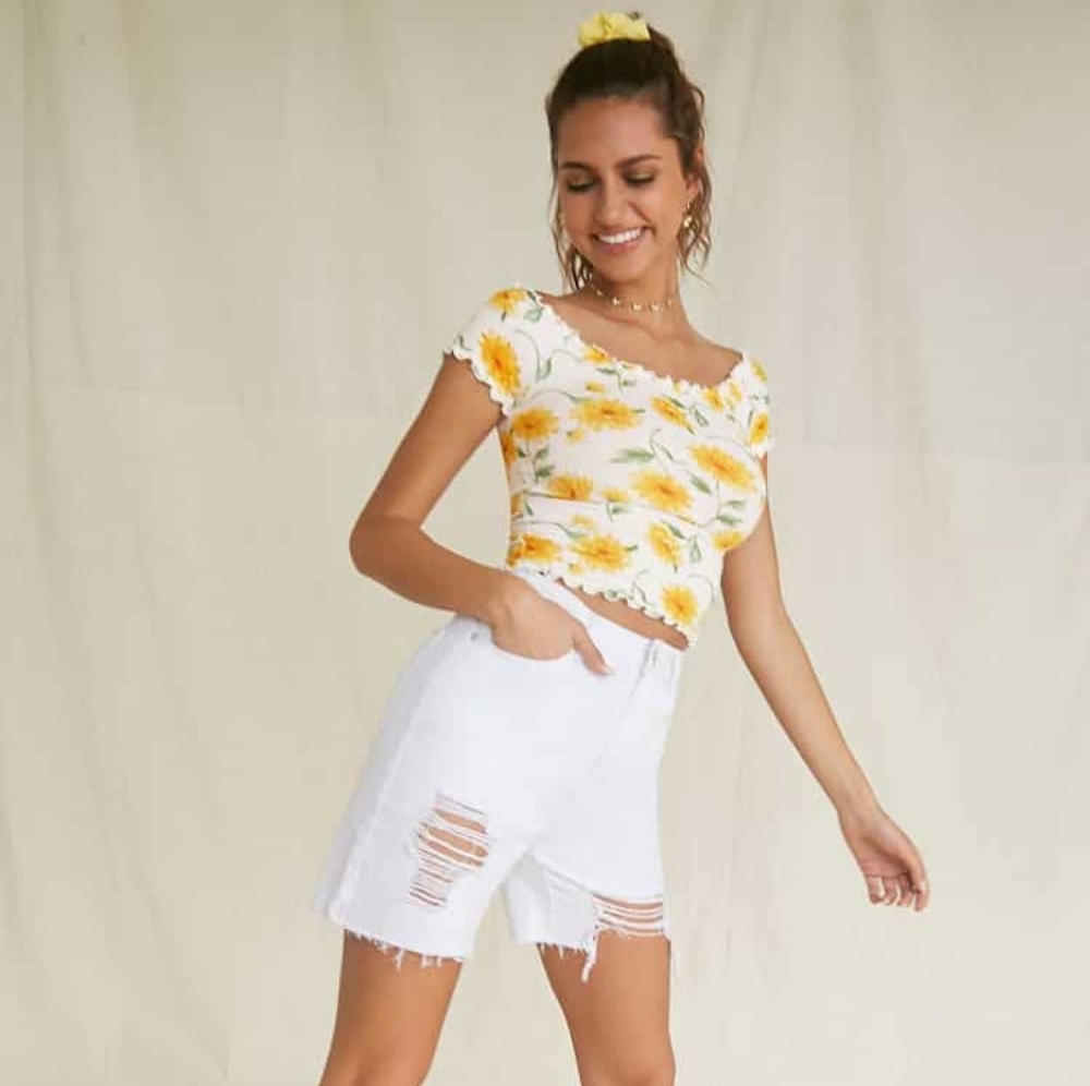 Forever 21 Crop Top: Floral Lettuce-Edge Top